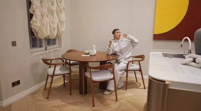Cum arată casa ca din reviste a Alinei Ceușan? A fost decorată de un om de încredere