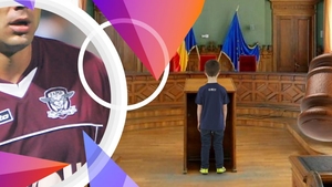 Fiul minor al unui celebru fotbalist român, condamnat pentru șantaj!