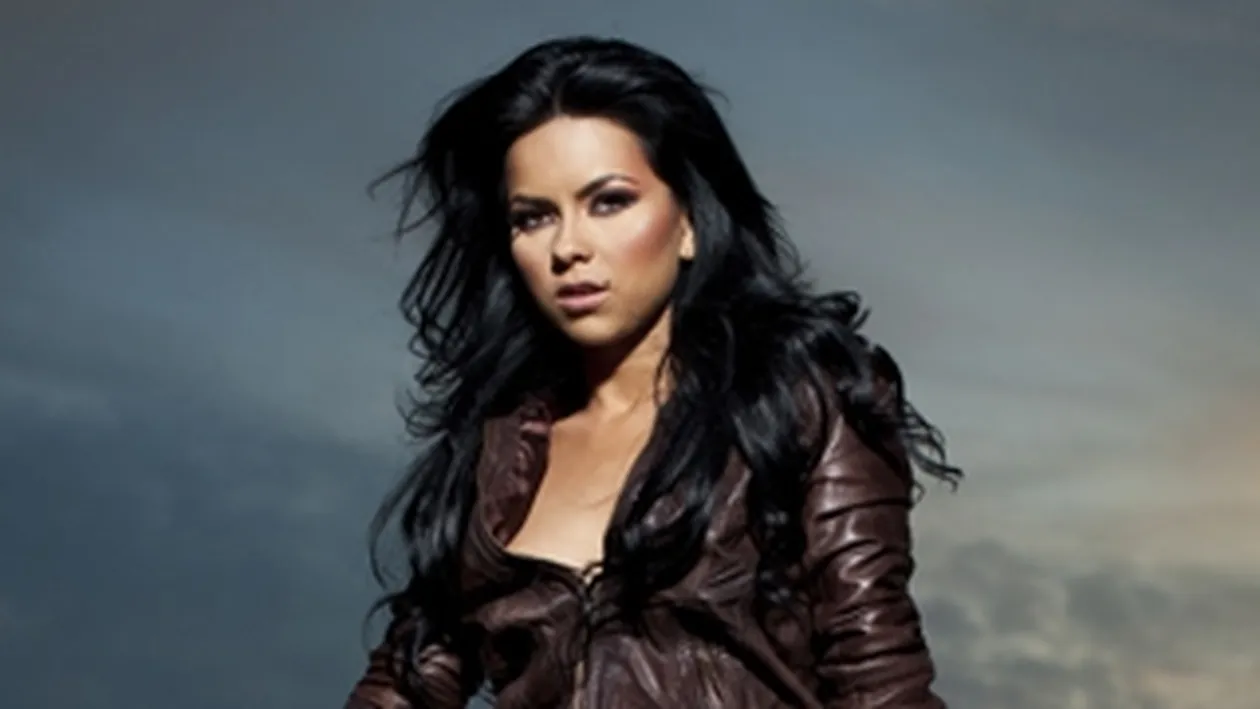 Inna are aproape trei milioane de admiratori declarati  Cei mai infocati fani ma cer direct in casatorie