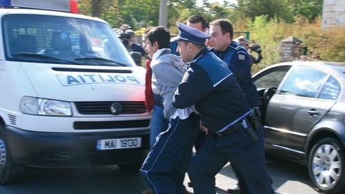 SOC! Fiul unui actor celebru a fost arestat pentru posesie de COCAINA!
