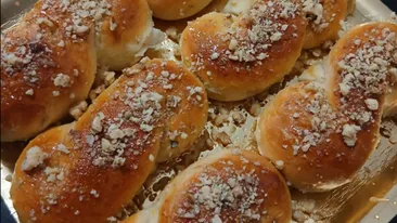 Ingredientul secret pentru cei mai pufoși mucenici moldovenești. Doar așa ies pufoși