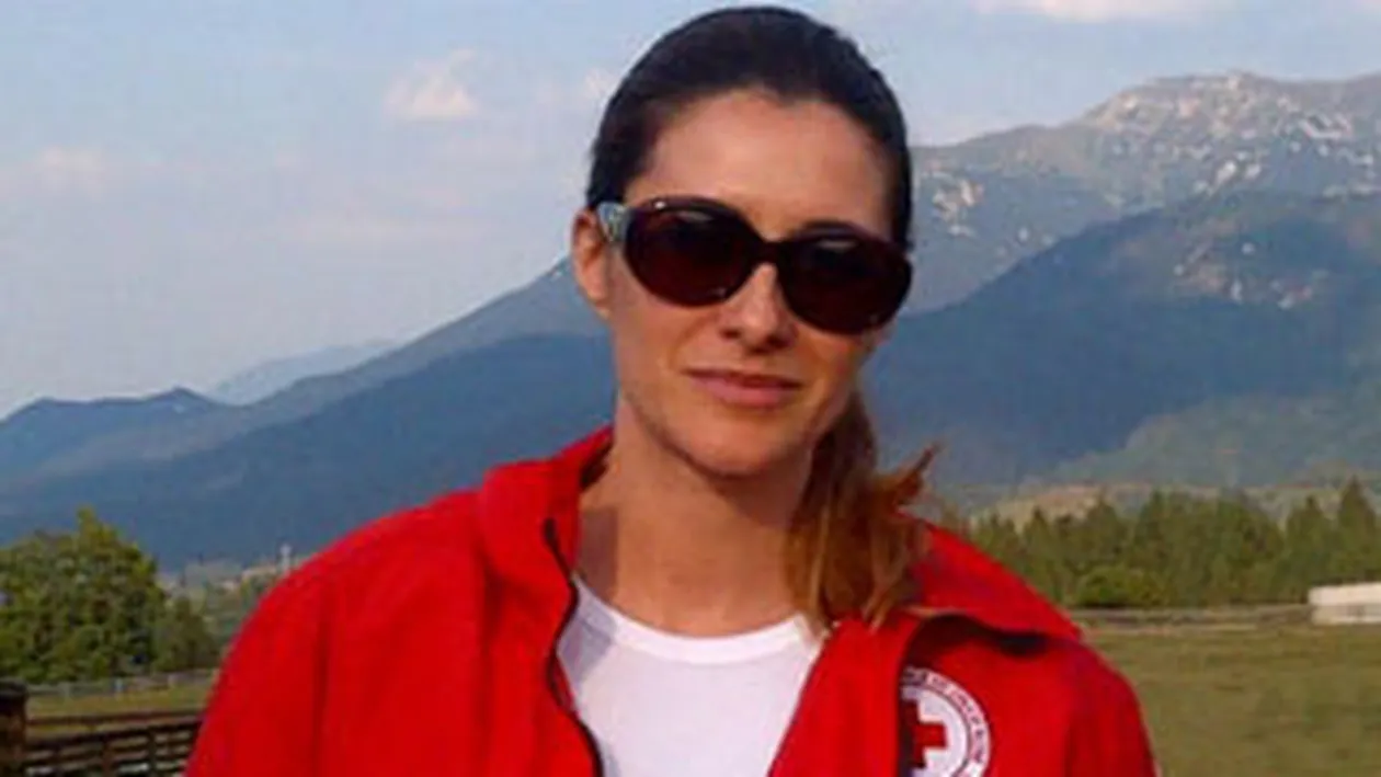 Iuliana Tudor a devenit voluntar al Crucii Rosii! Este o responsabilitate pe care ar trebui sa o aiba fiecare dintre noi