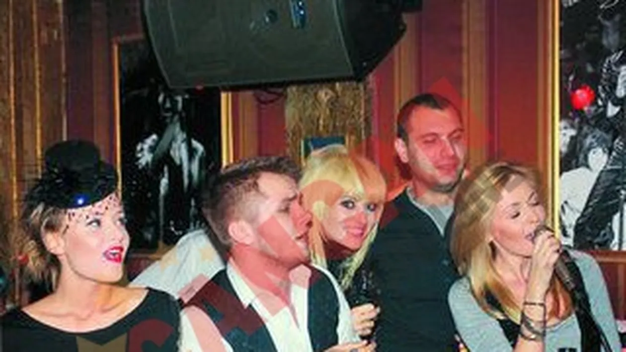 Au facut toata noaptea karaoke