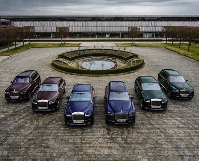 Povestea lui Reuben Singh care a făcut înconjurul lumii. A cerut un împrumut 5.000 de lire sterline de la o bancă și a garantat cu un Rolls Royce, în valoare de un sfert de milion | FOTO