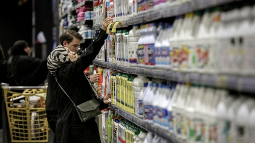 Alertă în supermarketuri! Pericolul uriaș care-i pândește pe toți clienții