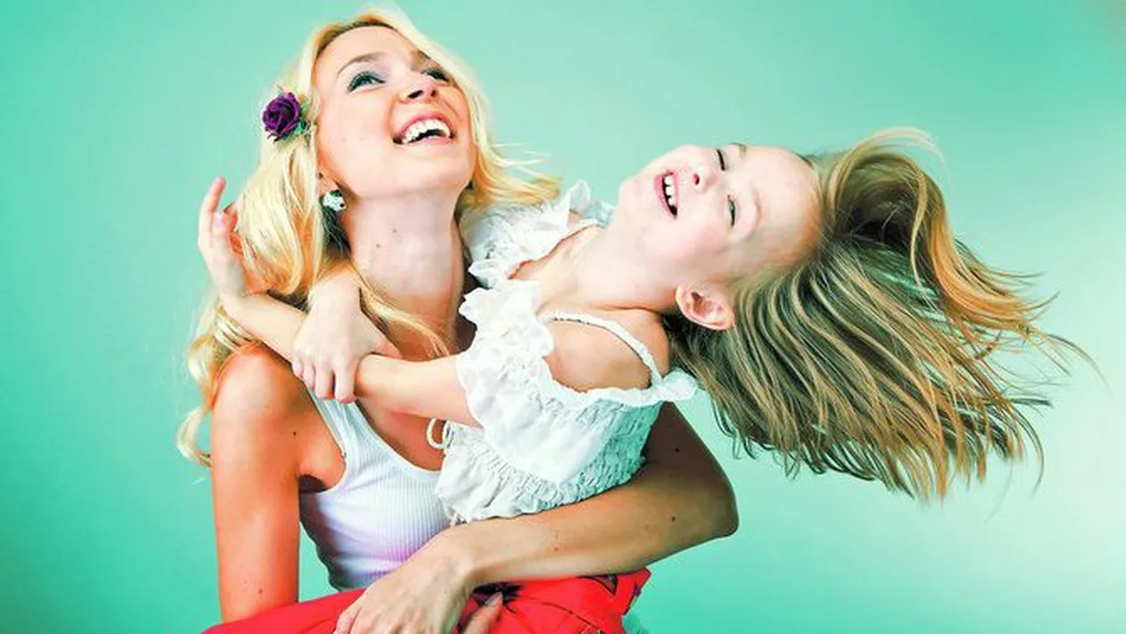 Cum te imparti intre copil si job ca parinte singur?