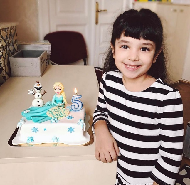 Ana, fetiţa adoptată de Mihai Gruia