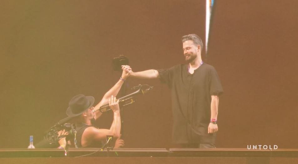 Cum e să-ți cânte La Mulți Ani un stadion plin cu 70.000 de oameni? Știe asta fondatorul festivalului UNTOLD, Bogdan Buta
