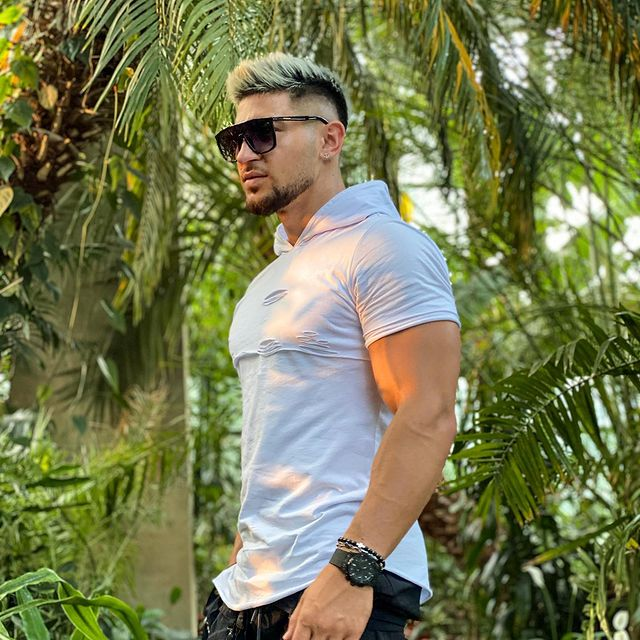 Bogdan Mocanu plecare imediată după ce și-a văzut fosta / (Sursa: Instagram)