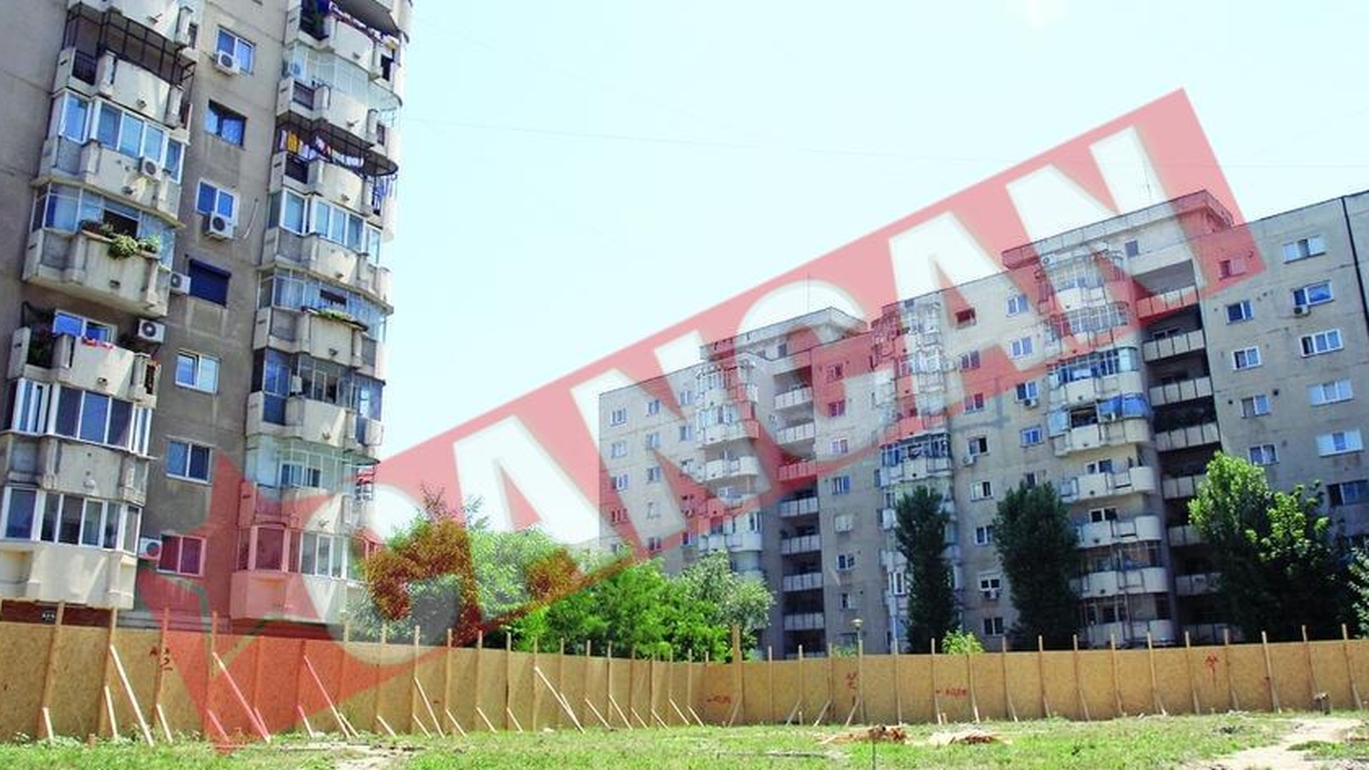 Sufocati de un bloc construit pe terenul unui parculet