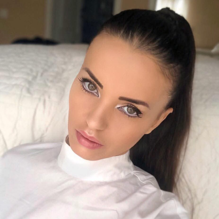 Cum arăta Mădălina Apostol înainte să se retragă din viața publică? Ultima apariție la TV