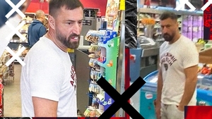 Multimilionarul Blue Air, incursiune-fulger la supermarket, în șort și tricou, fără mască.  A făcut aprovizionarea cu…