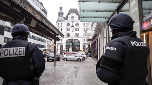 Atac la o biserică din Viena! Cel puţin cinci călugări au fost răniţi