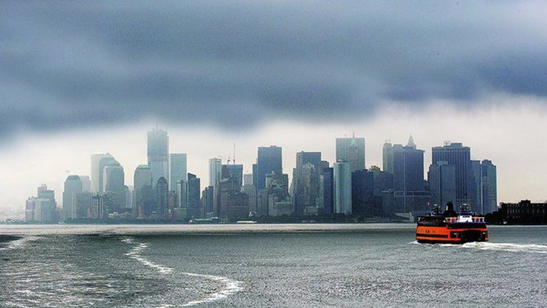 New York, orasul care nu doarme niciodata, fortat de uragan sa traga un pui de somn