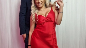 Cu cine se iubeşte Anisia Gafton, câştigătoarea Sunt celebru, scoate-mă de aici? Iubitul vedetei Pro TV e cunoscut şi el