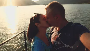 Ea e tânăra însărcinată care a murit în ziua nunții sale. Alexandra avea doar 24 de ani și tocmai fusese externată din spital