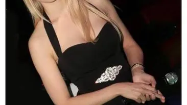 Testamentul în versuri al Denisei Manelista! Abia acum şi-au dat seama toţi ce voia să spună. ”Eu la cruce nu vreau lumânare...”