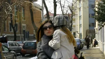 Irina s-a rugat la Mos Craciun ca Monica sa nu mai plece in America