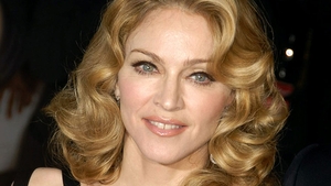 Madonna s-a pus cu "burta pe carte"! Ce a început să studieze cântăreaţa: "Cred că este important"