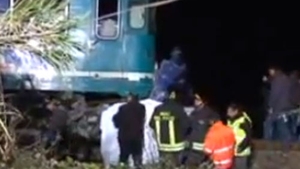 Accident cumplit în Italia! Şase români au murit după ce maşina lor a fost lovită de tren