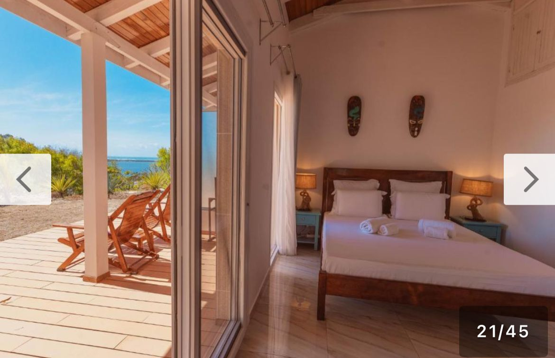 Nu e o glumă! Cât costă o noapte de cazare la hotelul din Madagascar al lui Radu Mazăre