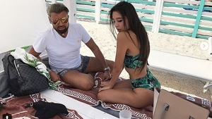 Iubita lui Cătălin Botezatu, fără lenjerie intimă la mare. Cum a fost fotografiată Monica Hill