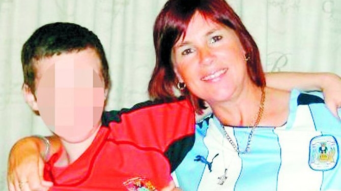 A salvat cainii, dar a uitat de nepot