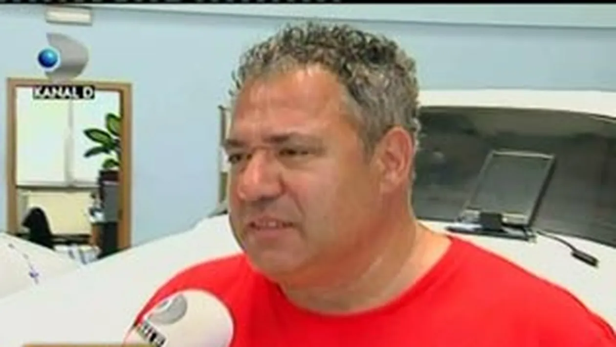 VIDEO Lui Adrian Iovan nu ii permite pensia sa stea acasa. S-a facut instructor de zbor pentru a mai castiga un ban in plus! Ai avea curaj sa iei lectii de la el?