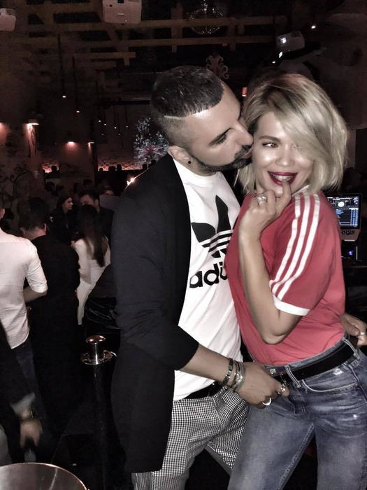 Gina Pistol şi Denis Radu, în ipostaze tandre în club
