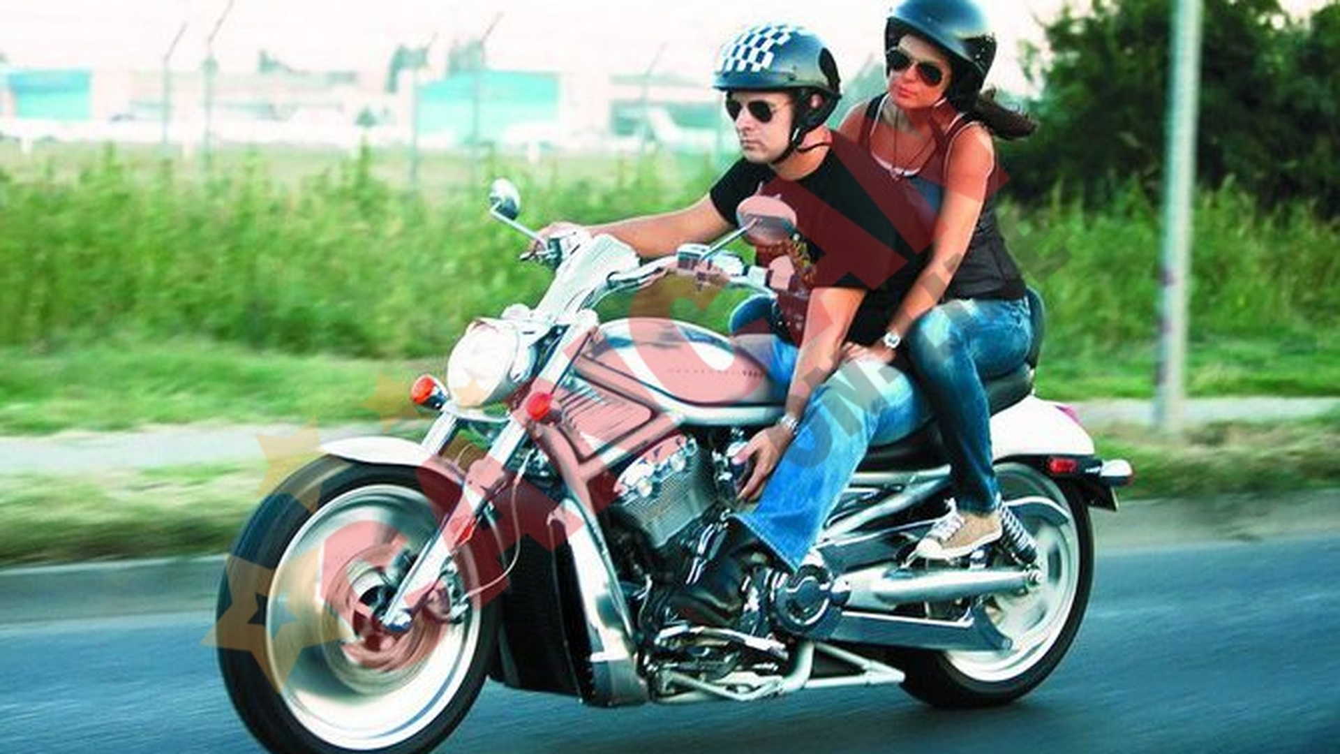 Calareste un motor de 33.000 de euro