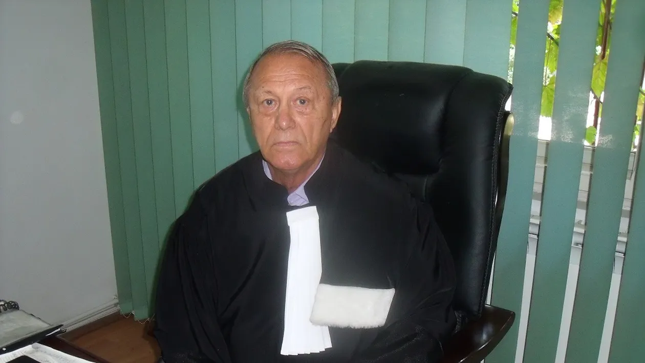 A avut o viaţă de film. Secretele unuia dintre cei mai cunoscuţi avocaţi români: A fost fotbalist de top, viceprimar şi… şef de cooperativă