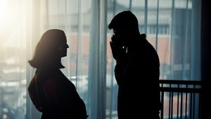 A amânat divorțul, deși l-a prins cu o altă femeie! Antrenorului de fotbal i s-a impus o singură condiție de către soție