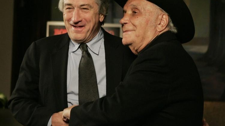 A murit celebrul boxer Jake LaMotta! Robert De Niro a interpretat rolul lui în "Raging Bull" 