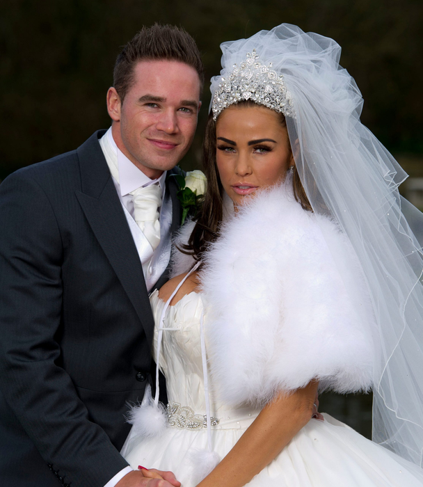 Katie Price a divorțat de al treilea soț și urmează să se căsătorească din nou: ”Acum pot să-mi continui viața”