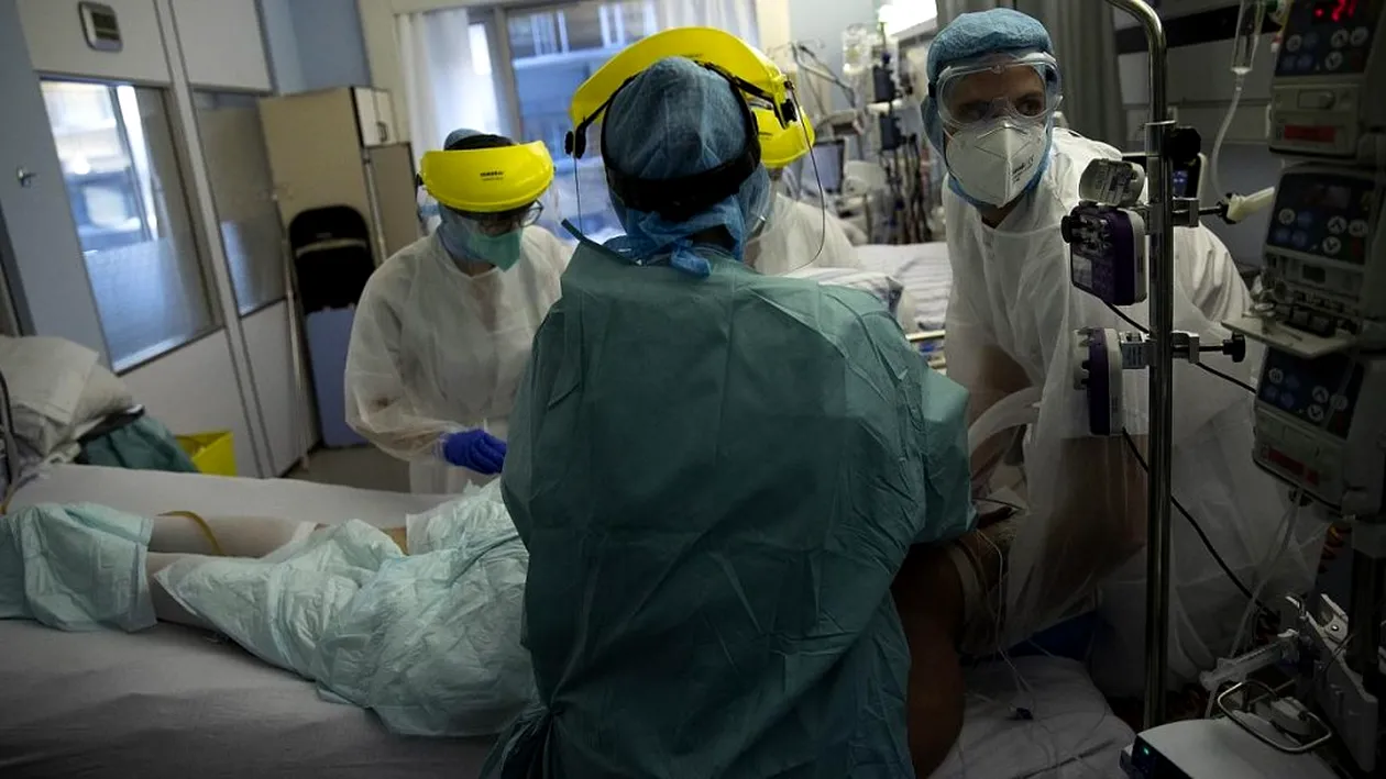 România, aproape de dezastru din cauza coronavirusului. Spitalele din țară sunt pline de pacienți infectați