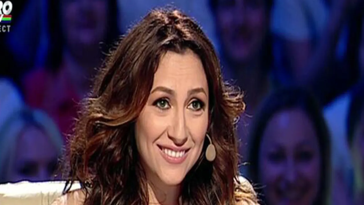 Andra nu a scos un cuvant la Romanii au talent! De ce nu are cantareata voie sa vorbeasca deloc