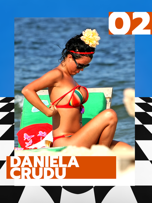 Daniela Crudu, Ruby și Otniela fac show total! TOP 30 vedete care îți leagă și dezleagă mințile! Atenție la costumașele de baie