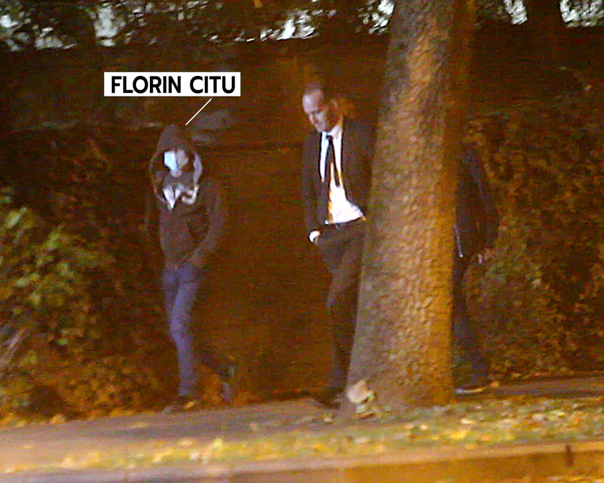Florin Cîțu, pe străzile din București, alături de Dan Vîlceanu