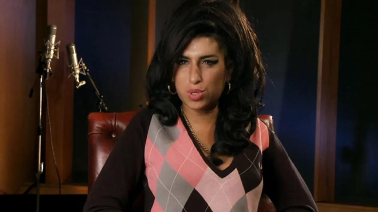 VIDEO Iata cum arata Amy Winehouse inainte sa fie distrusa de alcool