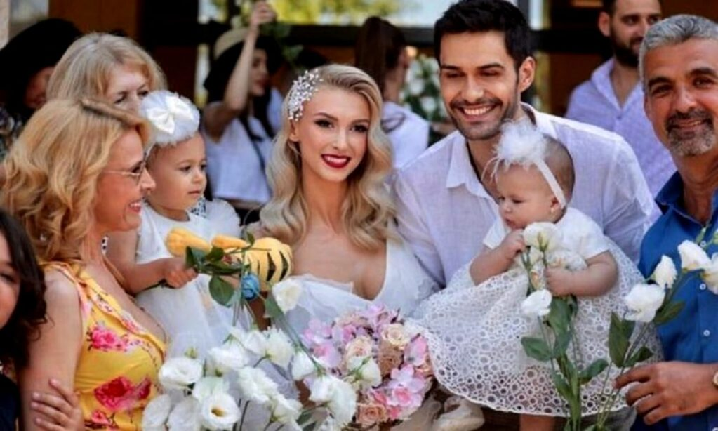 Cum se descurcă Andreea Bălan în postura de mămică singură, după despărțirea de George Burcea