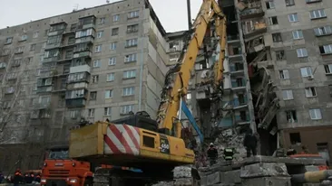 Un bloc a sărit în aer! O femeie a murit, alte persoane au fost rănite