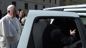 Papa Francisc nu a avut mașină blindată! De ce a refuzat asta Suveranul Pontif