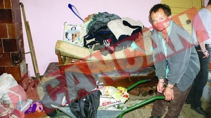 Tatal a ucis-o pe fetita de trei ani si mama i-a ars trupul in soba