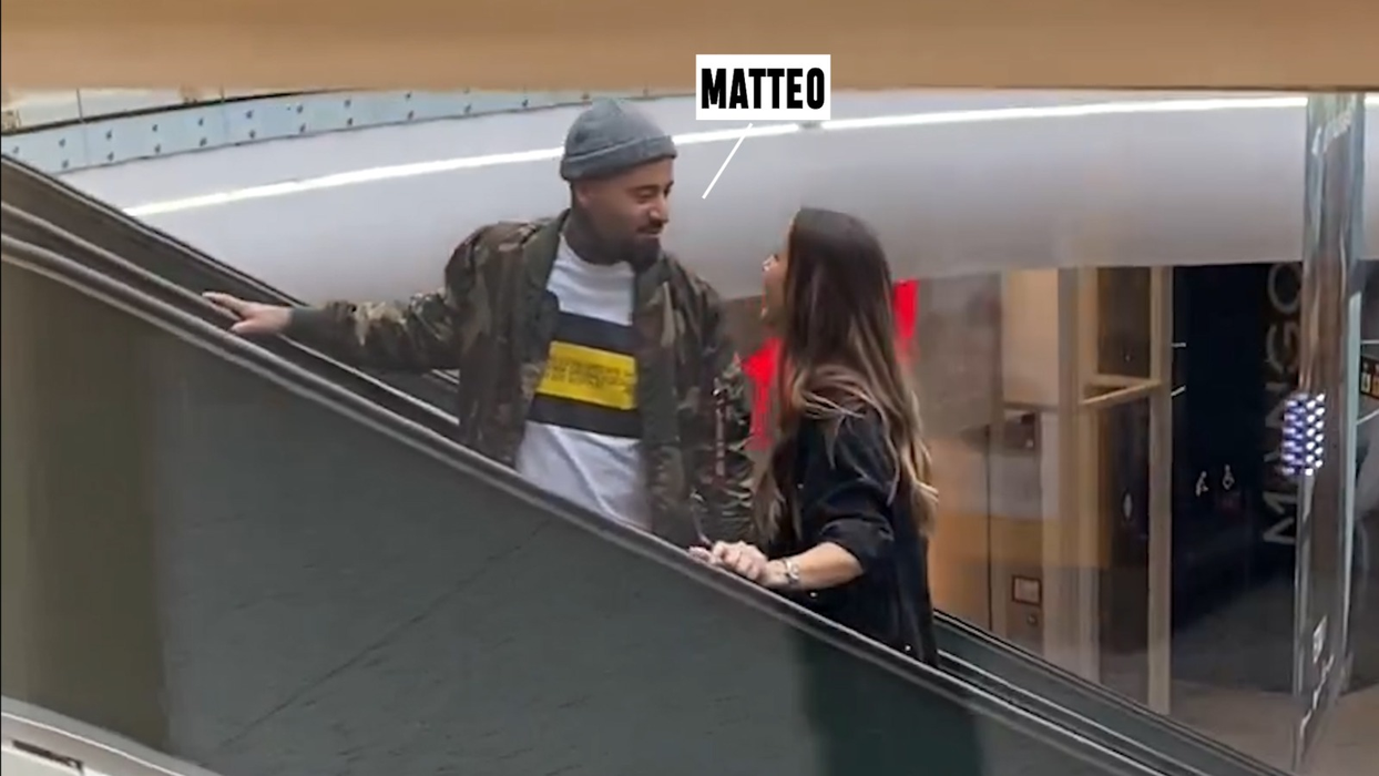 Matteo și iubita, gesturi tandre