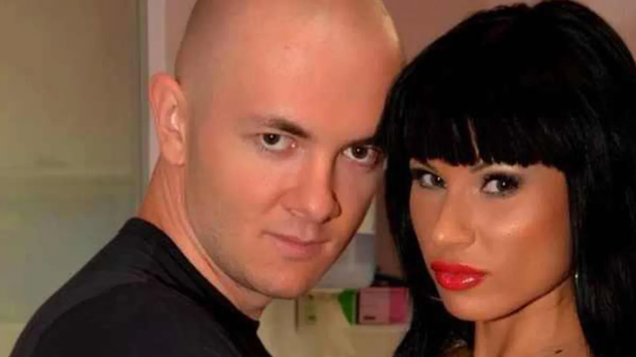 Iepurasul Playboy, Roxana Marinescu a stabilit data botezului dar si lista de invitati: Vrem sa o invitam pe...