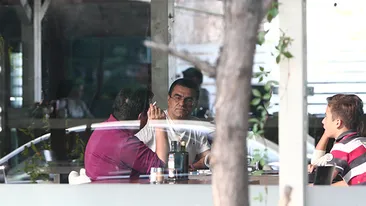 Cum a fost fotografiat Ardiles din “Las Fierbinti” in plin centrul Capitalei! A luat sticla si…