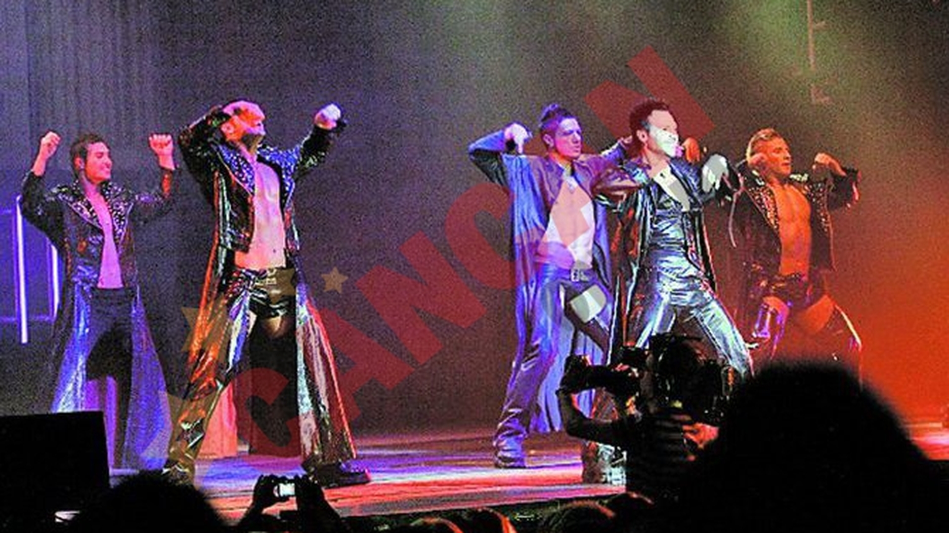 Flamingo Boys se dezbraca la Bamboo!