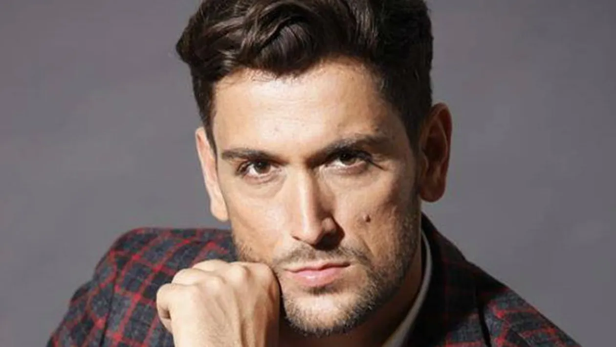 După ce Cristian Tudor Popescu l-a parodiat, Cezar Ouatu îi dă replica: Anul viitor va fi si pentru el un loc la Eurovision