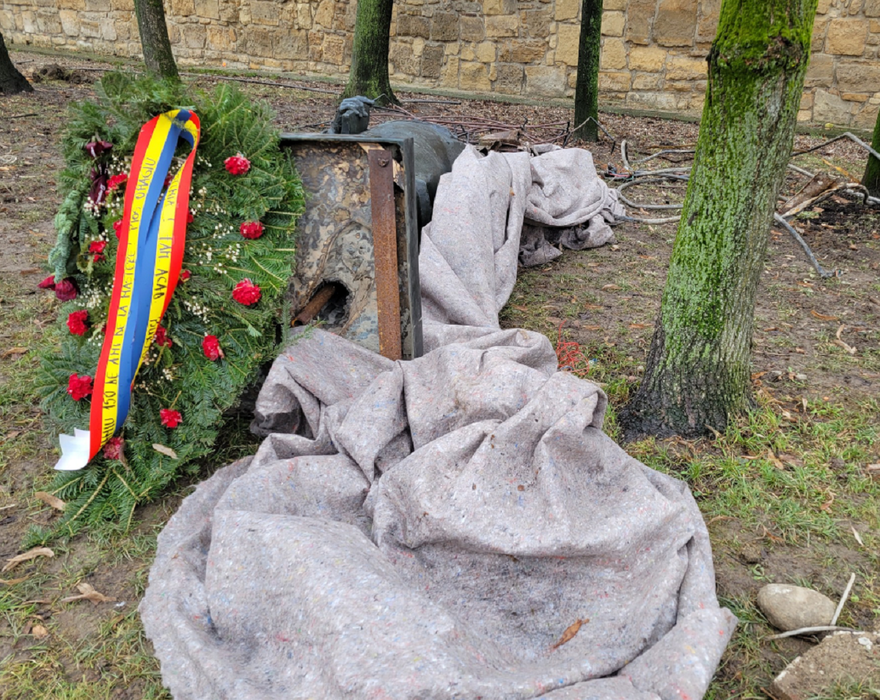 Statuia lui Iuliu Maniu, din Cluj a fost vandalizată. Cetățenii au avut parte de un șoc