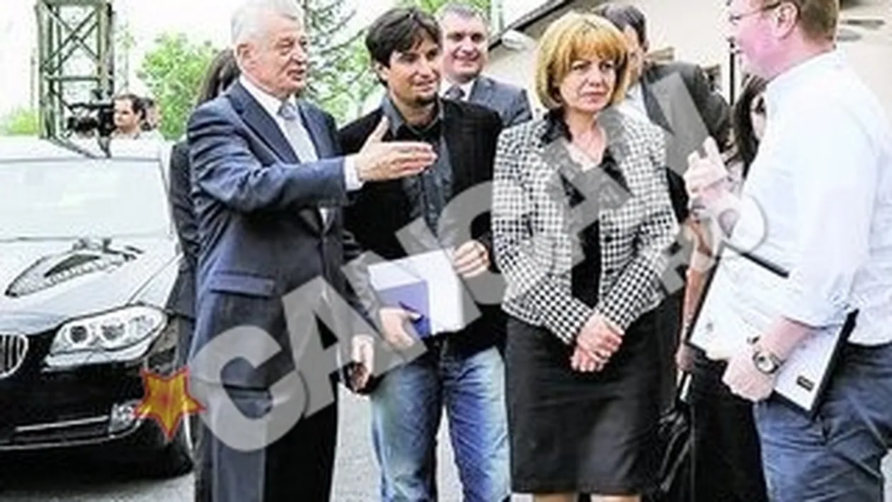 Proiectul primarului Sorin Oprescu Dog Town, sursa de inspiratie pentru vecini! Edilul Sofiei vrea sa reproduca adapostul de caini de la Uzunu